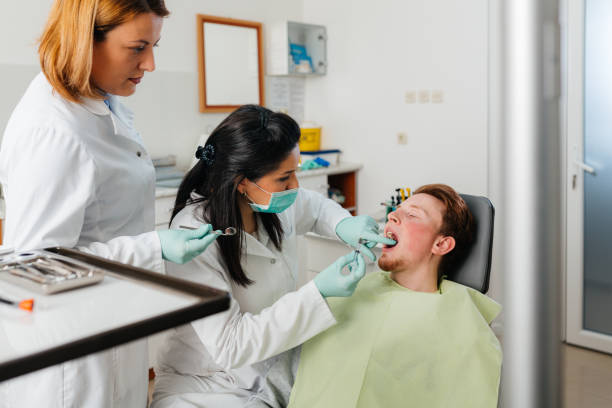 Best Emergency Treatment for Toothache in Oskaloosa, IA
